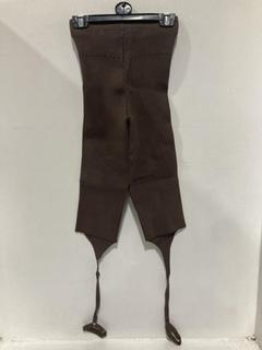 Lot 886  
            Chesterfield SR47 - Parcel Delivery Only 

                
JACQUEMUS LE COLLANT ALBA IN DARK BROWN SIZE 34 ORIGINAL RRP £301 (LOCATION: H4)