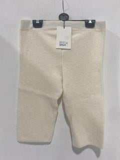 Lot 892  
            Chesterfield SR47 - Parcel Delivery Only 

                
JACQUEMUS SSENSE EXCLUSIVE MOHAIR ARANCIA SHORTS IN BEIGE SIZE 36 ORIGINAL RRP £2...