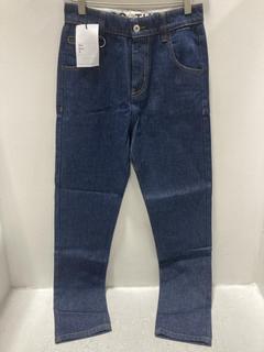 Lot 912  
            Chesterfield SR47 - Parcel Delivery Only 

                
RANDOM IDENTITIES 60'S DENIM JEANS BLUE RINSED SIZE 26 ORIGINAL RRP £325. (LOCATI...