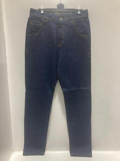 Lot 924  
            Chesterfield SR47 - Parcel Delivery Only 

                
RANDOM IDENTITIES 60'S BLUE DENIM JEANS SIZE 25 ORIGINAL RRP £325. (LOCATION: H5)