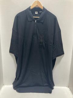 Lot 933  
            Chesterfield SR47 - Parcel Delivery Only 

                
RANDOM IDENTITIES OVERSIZED POLO IN BLACK SIZE M ORIGINAL RRP £205. (LOCATION: H5)