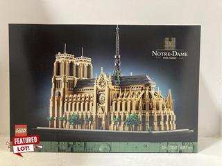 Lot 970  
            Chesterfield SR47 - Parcel Delivery Only 

                
LEGO ARCHITECTURE 21061 NOTRE DAME PARIS FRANCE SET ORIGINAL RRP £199 (LOCATION: H6)