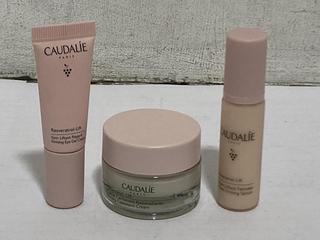 Lot 1143  
            Chesterfield SR46 - Parcel Delivery Only 

                
6 X CAUDALIE RESVERATROL LIFT TRIO - RESVERATROL-LIFT EYE GEL CREAM 5ML (LOCATION...