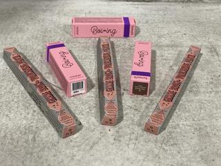 Lot 199  
            Chesterfield SR46 - Parcel Delivery Only 
                
6 X ASSORTED BENEFIT BEAUTY PRODUCTS TO INCLUDE BENEFIT CAKELESS CONCEALER IN SHA...