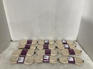Lot 253  
            Chesterfield SR46 - Parcel Delivery Only 
                
40 X GLOVE SATIN SLEEP MASK IN GOLD (LOCATION: G4)