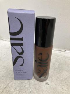 Lot 28  
            Chesterfield SR46 - Parcel Delivery Only 
                
3 X ASSORTED SAIE BEAUTY PRODUCTS TO INCLUDE SAIE GLOWY SUPER SKIN LIGHTWEIGHT LU...