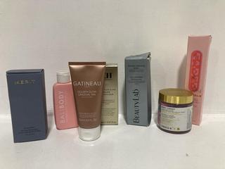 Lot 706  
            Chesterfield SR46 - Parcel Delivery Only 
                
7 X ASSORTED BEAUTY PRODUCTS TO INCLUDE EMMA HARDIE MOISTURISING HAND SANITISER 6...