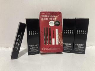 Lot 748  
            Chesterfield SR46 - Parcel Delivery Only 

                
5 X ASSORTED BOBBI BROWN BEAUTY PRODUCTS TO INCLUDE BOBBI BROWN SKIN LONG-WEAR WE...