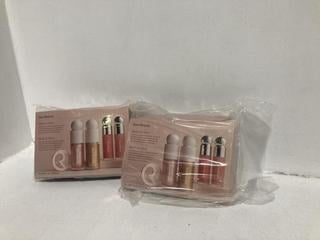 Lot 939  
            Chesterfield SR46 - Parcel Delivery Only 
                
QTY OF RARE BEAUTY BLUSH & GLOW SAMPLES IN SHADES JOY-BLISS-TRANSCEND-FLAUNT (LOC...