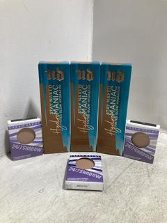 Lot 95  
            Chesterfield SR46 - Parcel Delivery Only 
                
6 X ASSORTED URBAN DECAY BEAUTY PRODUCTS TO INCLUDE URBAN DECAY STAY NAKED TINTED...