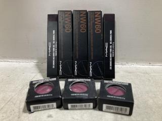 Lot 97  
            Chesterfield SR46 - Parcel Delivery Only 
                
8 X ASSORTED MAC BEAUTY PRODUCTS TO INCLUDE MAC STUDIO FIX 24-HOUR SMOOTH (LOCATI...