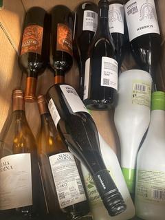 Lot 108  
            Chesterfield SR40 - Collection or Optional Delivery Available 

                
12 X ASSORTED BOTTLES TO INCLUDE GREEN TEA LIQUEUR, SCHIEBER AND DON SILVESTRE (L...