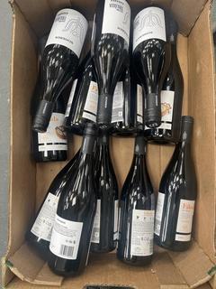 Lot 110  
            Chesterfield SR40 - Collection or Optional Delivery Available 

                
12 X ASSORTED BOTTLES OF WINE TO INCLUDE SCHIEBER AND FABULA DE PANIZA (LOCATION:...