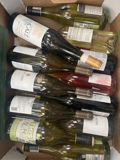 Lot 132  
            Chesterfield SR40 - Collection or Optional Delivery Available 

                
12 X ASSORTED BOTTLES OF WINE TO INCLUDE THIS WINE, MACON-LUGNY AND ENCOSTAS DE C...