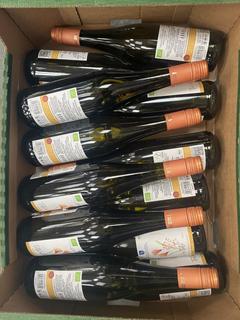 Lot 140  
            Chesterfield SR40 - Collection or Optional Delivery Available 

                
12 X BOTTLES OF DEIDESHEIMER WEINMANUFAKTUR RIESLING (LOCATION: SR39)(18+ ID MAY ...