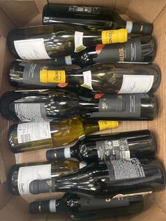 Lot 141  
            Chesterfield SR40 - Collection or Optional Delivery Available 

                
12 X ASSORTED BOTTLES OF WINE TO INCLUDE BONOT PERE & FILS, CALDORA AND GRAN SELO...