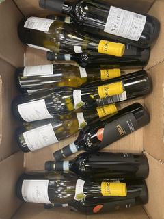 Lot 148  
            Chesterfield SR40 - Collection or Optional Delivery Available 

                
12 X ASSORTED BOTTLES OF WINE TO INCLUDE CALDORA, BONELLI AND BONOT PERE & FILS (...