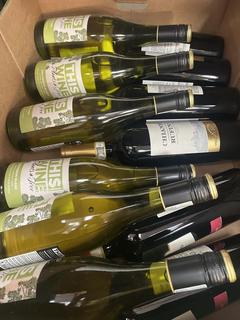 Lot 194  
            Chesterfield SR40 - Collection or Optional Delivery Available 

                
12 X ASSORTED BOTTLES OF WINE TO INCLUDE THIS WINE AND MEDICI RICCARDI (LOCATION:...