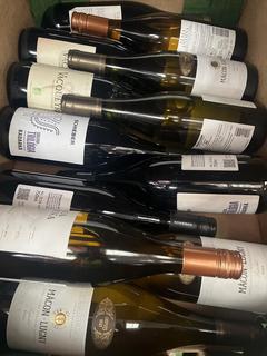 Lot 241  
            Chesterfield SR40 - Collection or Optional Delivery Available 

                
12 X ASSORTED BOTTLES OF WINE TO INCLUDE MACON-LUGNY, VACQUEYRAS AND SCHIEBER (LO...