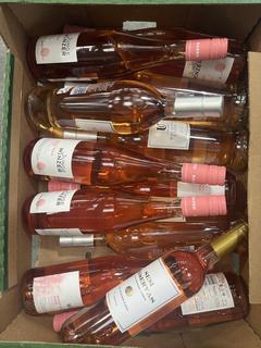 Lot 242  
            Chesterfield SR40 - Collection or Optional Delivery Available 

                
12 X ASSORTED BOTTLES OF WINE TO INCLUDE CASA SANTOS LIMA AND JUNGE WINZER (LOCAT...