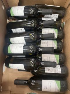 Lot 54  
            Chesterfield SR40 - Collection or Optional Delivery Available 

                
12 X ASSORTED BOTTLES OF WINE TO INCLUDE CALDORA AND DEIDESHEIMER WEINMANUFAKTUR ...