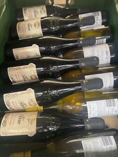 Lot 59  
            Chesterfield SR40 - Collection or Optional Delivery Available 

                
12 X ASSORTED BOTTLES OF WINE TO INCLUDE BONOT PERE & FILS AND GRAN SELONE (LOCAT...