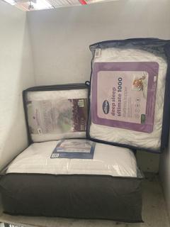 Lot 100  
            Chesterfield SR40 - Parcel Delivery Only 

                
3 X ASSORTED BEDDING TO INCLUDE SLUMBERDOWN LUXURY ELECTRIC BLANKET SINGLE (LOCAT...