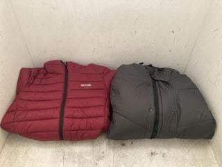 Lot 128  
            Chesterfield SR40 - Parcel Delivery Only 

                
883 POLICE PADDED COAT IN BLACK SIZE L TO INCLUDE REGATTA OUTDOORS PADDED COAT IN...