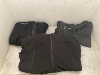 Lot 129  
            Chesterfield SR40 - Parcel Delivery Only 

                
3 X ASSORTED CLOTHING TO INCLUDE HOODRICH HOODIE IN BLACK SIZE S (LOCATION: B RAC...