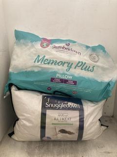 Lot 135  
            Chesterfield SR40 - Parcel Delivery Only 

                
5 X ASSORTED BEDDING TO INCLUDE SLUMBERDOWN DOUBLE DUVET 10.5 TOG (LOCATION: B RA...