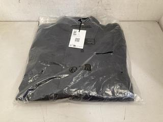 Lot 164  
            Chesterfield SR40 - Parcel Delivery Only 

                
PAUL SMITH 4 POCKET JACKET IN BLACK SIZE XL (LOCATION: B RACKING)