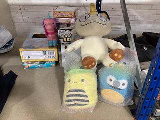 Lot 19  
            Chesterfield SR40 - Parcel Delivery Only 

                
QTY OF ASSORTED ITEMS TO INCLUDE STITCH WOODEN TEA PARTY SET (LOCATION: B RACKING )