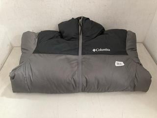 Lot 63  
            Chesterfield SR40 - Parcel Delivery Only 

                
COLUMBIA PADDED COAT IN GREY/BLACK SIZE M (LOCATION: B RACKING )