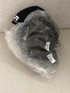 Lot 66  
            Chesterfield SR40 - Parcel Delivery Only 

                
4 X BASEBALL CAPS TO INCLUDE UNDER ARMOUR CAP IN BLACK (LOCATION: B RACKING )