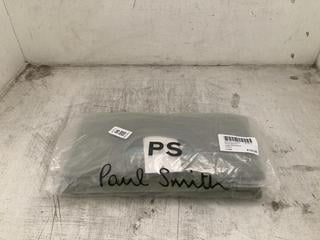 Lot 90  
            Chesterfield SR40 - Parcel Delivery Only 

                
PAUL SMITH LOGO SWEATSHIRT IN GREEN SIZE L ORIGINAL RRP- £125 (LOCATION: B RACKING )