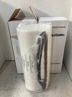 Lot 1005  
            Marchington SR18 - Parcel Delivery Only 
                
2 X COMFORT MEMORY FOAM TOPPER WITH STRAPS - SIZE: 120CM X 200CM X 4CM: LOCATION ...