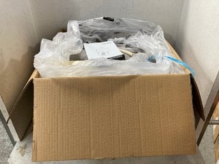 Lot 1020  
            Marchington SR18 - Parcel Delivery Only 
                
2 X FEANDREA PCT40W CAT TREES WITH SCRATCHING POST AND RAMP - COMBINED ORIGINAL R...