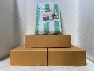 Lot 1024  
            Marchington SR18 - Parcel Delivery Only 
                
4 X SETS OF 2 CABANA STRIPE SEAFOAM GREEN BEACH TOWELS: LOCATION - BR2