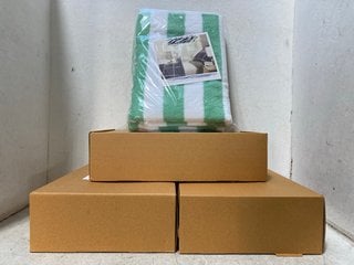 Lot 1025  
            Marchington SR18 - Parcel Delivery Only 
                
4 X SETS OF 2 CABANA STRIPE SEAFOAM GREEN BEACH TOWELS: LOCATION - BR2