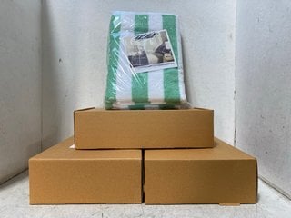 Lot 1027  
            Marchington SR18 - Parcel Delivery Only 
                
4 X SETS OF 2 CABANA STRIPE SEAFOAM GREEN BEACH TOWELS: LOCATION - BR2