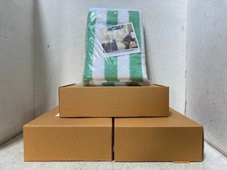 Lot 1029  
            Marchington SR18 - Parcel Delivery Only 
                
4 X SETS OF 2 CABANA STRIPE SEAFOAM GREEN BEACH TOWELS: LOCATION - BR2