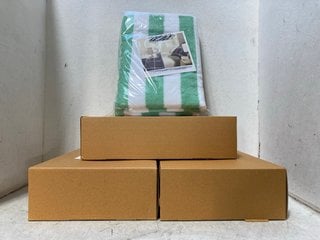 Lot 1031  
            Marchington SR18 - Parcel Delivery Only 
                
4 X SETS OF 2 CABANA STRIPE SEAFOAM GREEN BEACH TOWELS: LOCATION - BR2