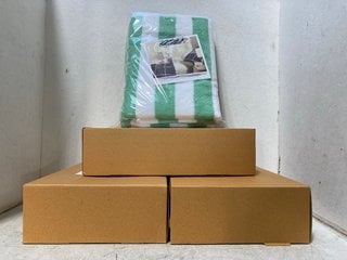 Lot 1032  
            Marchington SR18 - Parcel Delivery Only 
                
4 X SETS OF 2 CABANA STRIPE SEAFOAM GREEN BEACH TOWELS: LOCATION - BR2