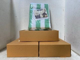 Lot 1037  
            Marchington SR18 - Parcel Delivery Only 
                
4 X SETS OF 2 CABANA STRIPE SEAFOAM GREEN BEACH TOWELS: LOCATION - BR2