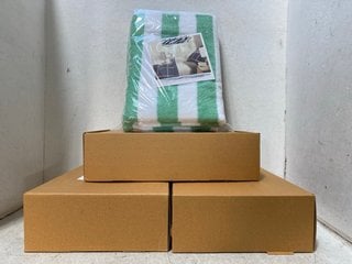 Lot 1038  
            Marchington SR18 - Parcel Delivery Only 
                
4 X SETS OF 2 CABANA STRIPE SEAFOAM GREEN BEACH TOWELS: LOCATION - BR2