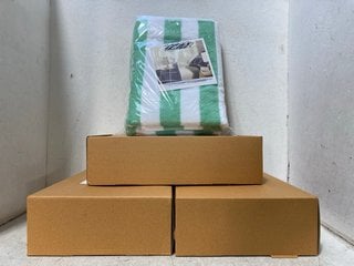 Lot 1039  
            Marchington SR18 - Parcel Delivery Only 
                
4 X SETS OF 2 CABANA STRIPE SEAFOAM GREEN BEACH TOWELS: LOCATION - BR3