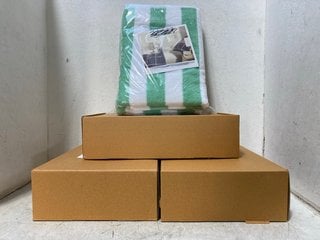 Lot 1040  
            Marchington SR18 - Parcel Delivery Only 
                
4 X SETS OF 2 CABANA STRIPE SEAFOAM GREEN BEACH TOWELS: LOCATION - BR3