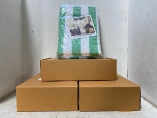 Lot 1042  
            Marchington SR18 - Parcel Delivery Only 
                
4 X SETS OF 2 CABANA STRIPE SEAFOAM GREEN BEACH TOWELS: LOCATION - BR3