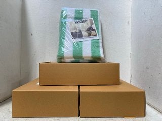 Lot 1055  
            Marchington SR18 - Parcel Delivery Only 

                
4 X SETS OF 2 CABANA STRIPE SEAFOAM GREEN BEACH TOWELS: LOCATION - BR3