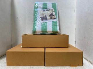 Lot 1056  
            Marchington SR18 - Parcel Delivery Only 

                
4 X SETS OF 2 CABANA STRIPE SEAFOAM GREEN BEACH TOWELS: LOCATION - BR3